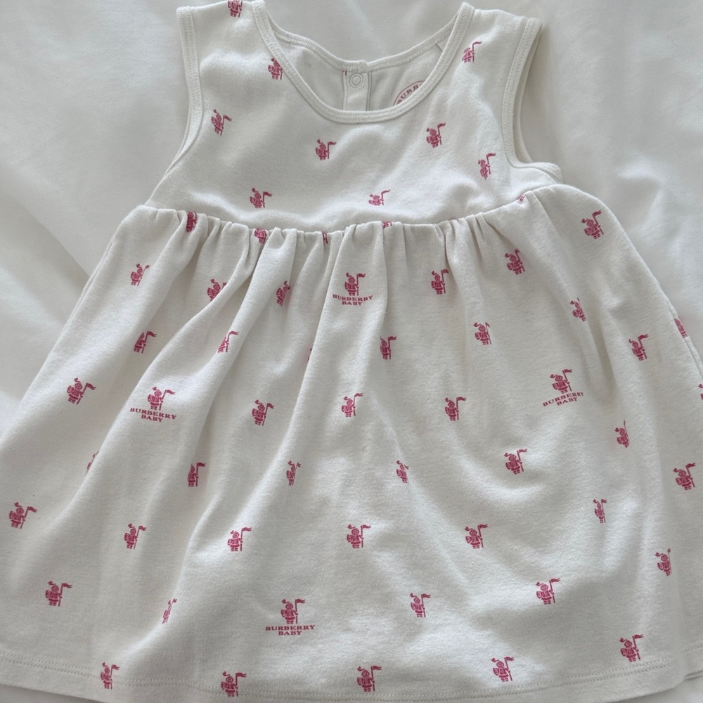 Burberry Baby White and Pink Sleeveless Dress size 24 months
